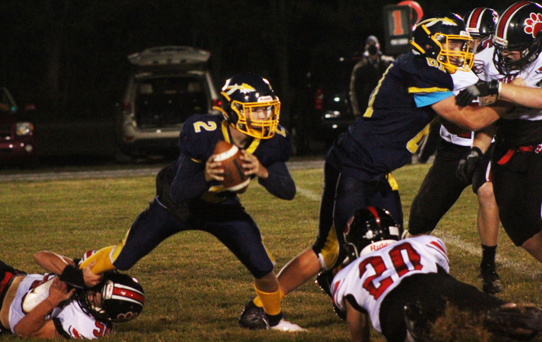 Tucker St. Peter escapes would-be tackler
